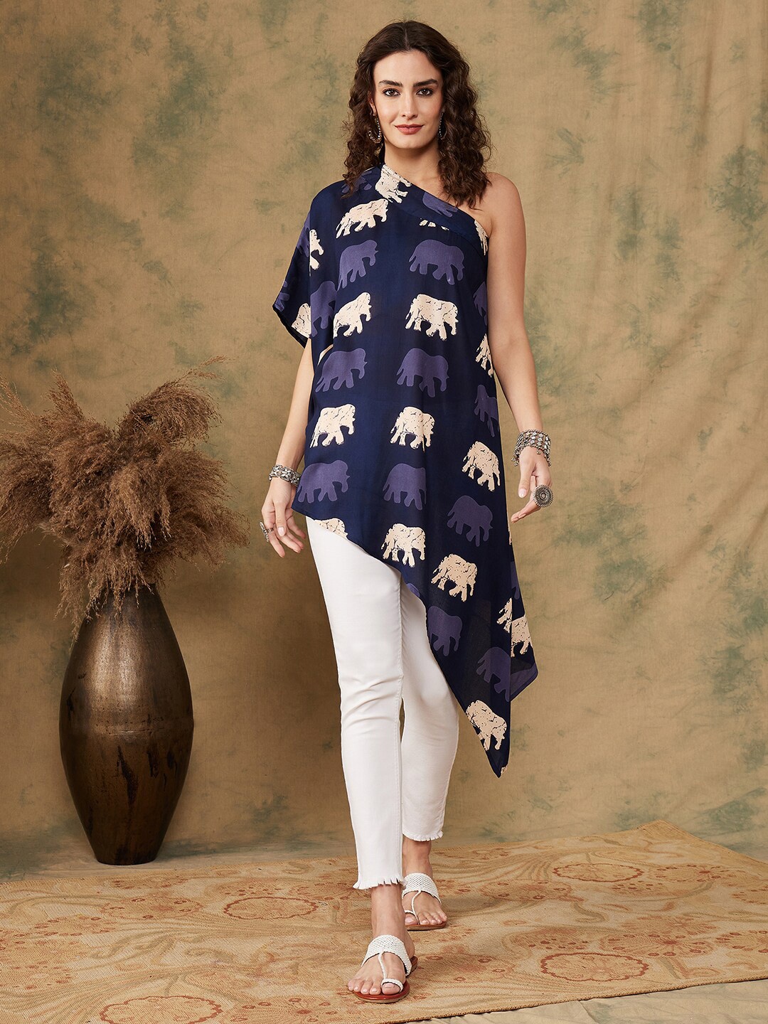 

InWeave Conversational Printed One Shoulder Longline A-Line Top, Blue