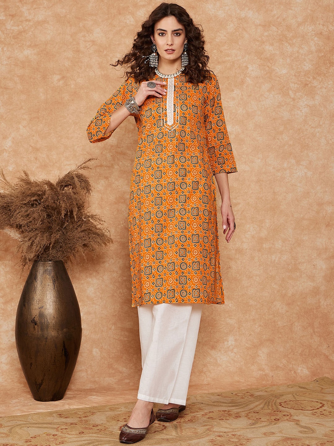 

InWeave Ethnic Motifs Printed Pure Cotton Straight Kurta, Mustard