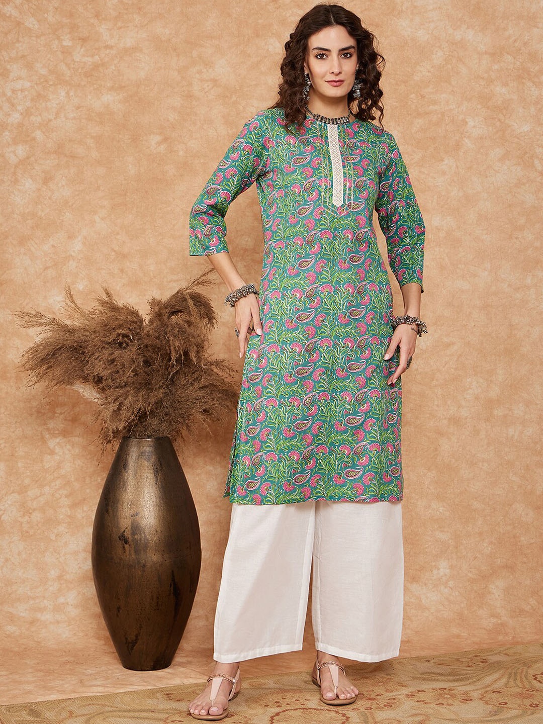 

InWeave Floral Printed Pure Cotton Straight Kurta, Sea green