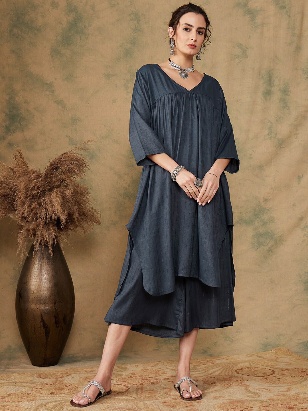 

InWeave Women Striped V-Neck Kurta with Palazzos, Teal