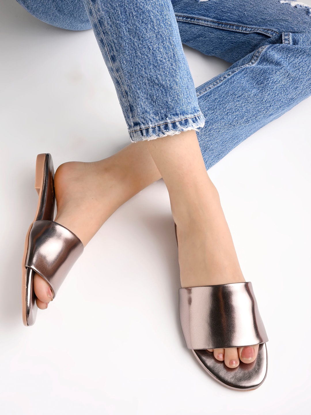 

Shoetopia Girls Open Toe Flats, Grey