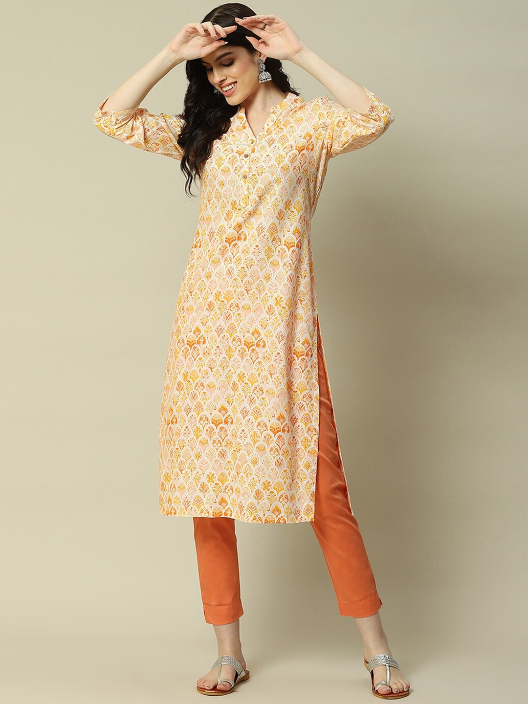 

Rangriti Ethnic Motifs Printed Mandarin Collar Straight Regular Kurta, Cream