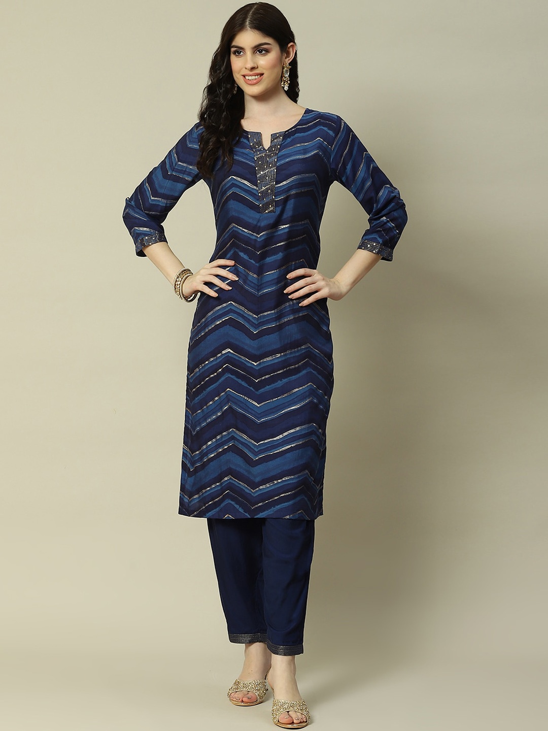 

Rangriti Striped Regular Sequinned Kurta With Trousers, Blue