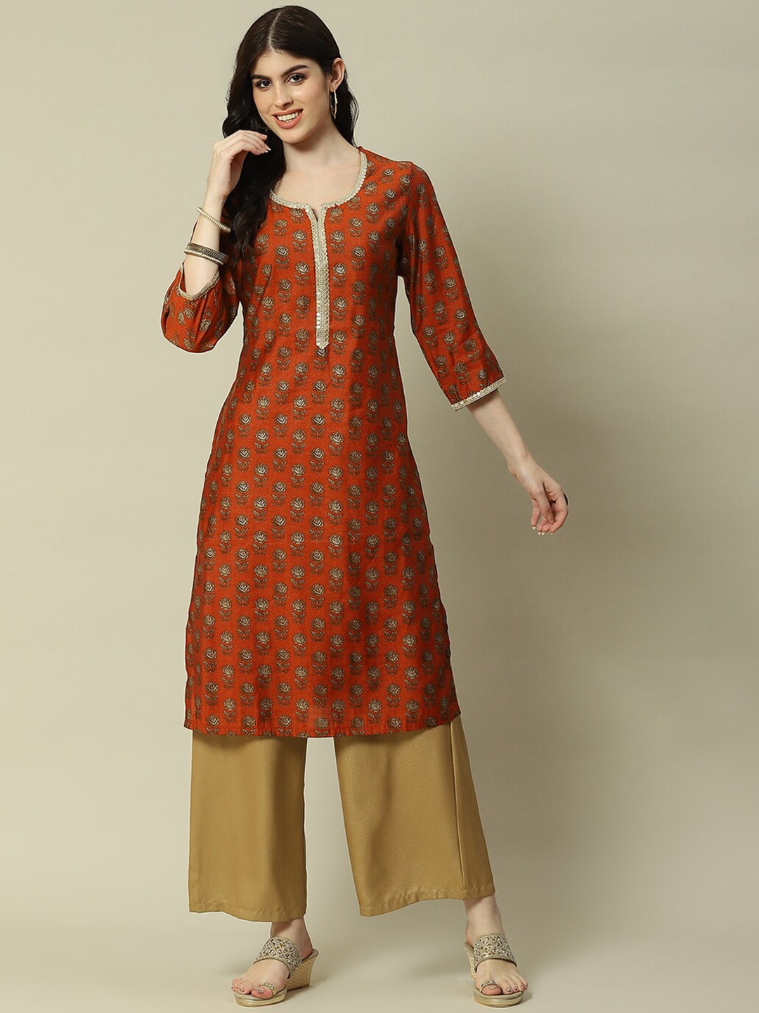 

Rangriti Women Ethnic Motifs Printed Sequinned Straight Kurta, Orange