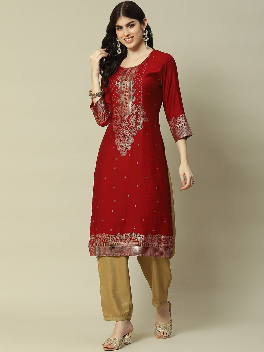 

Rangriti Floral Printed Round Neck Kurta, Maroon