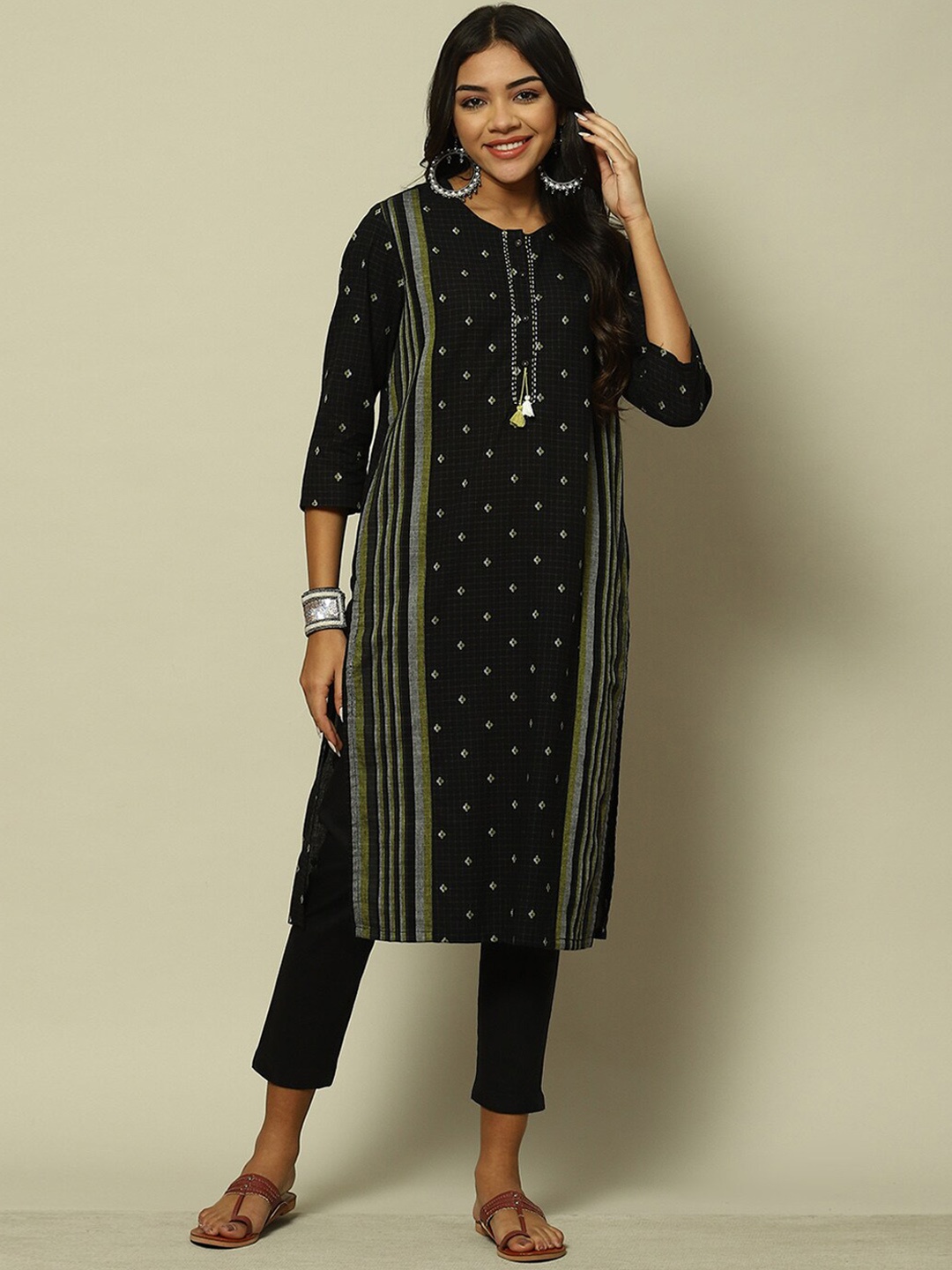 

Rangriti Ethnic Motifs Printed Cotton Straight Kurta, Black