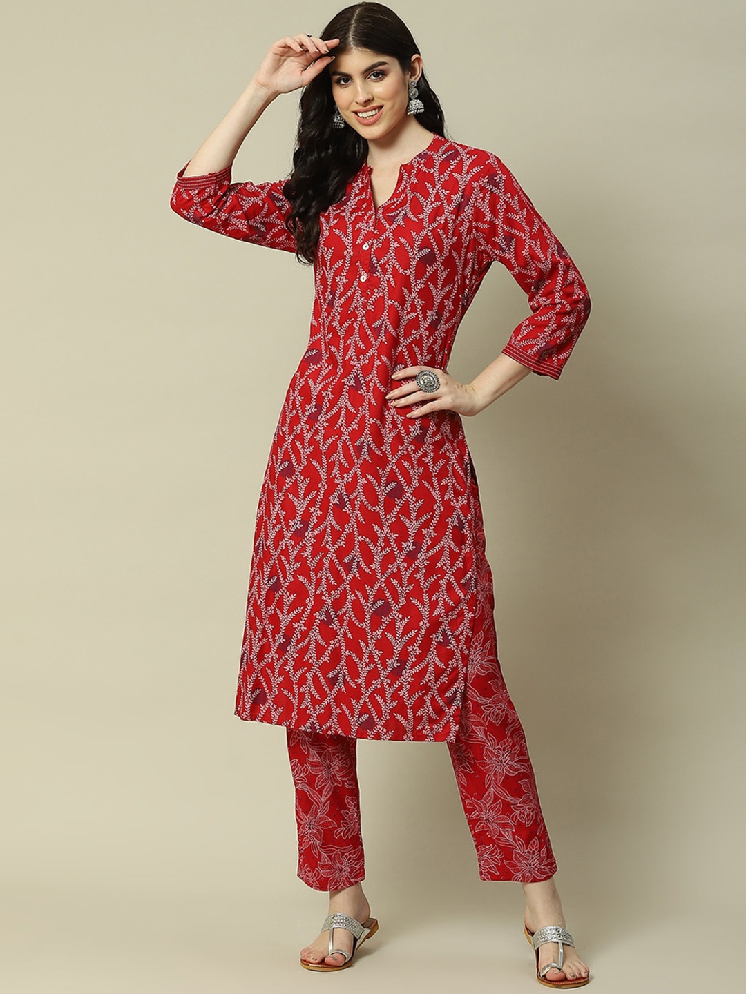 

Rangriti Ethnic Motifs Printed Mandarin Collar Regular Kurta With Trousers, Red