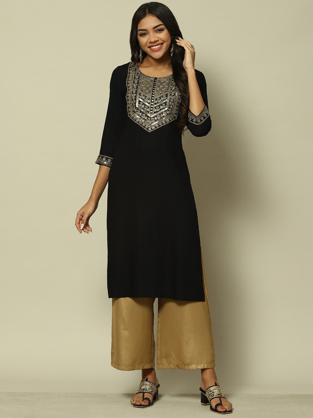 

Rangriti Ethnic Motif Embroidered Thread Work Straight Kurta, Black