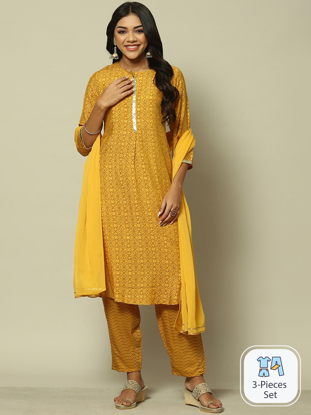 

Rangriti Ethnic Motifs Printed Gotta Patti Kurta with Trousers & With Dupatta, Yellow