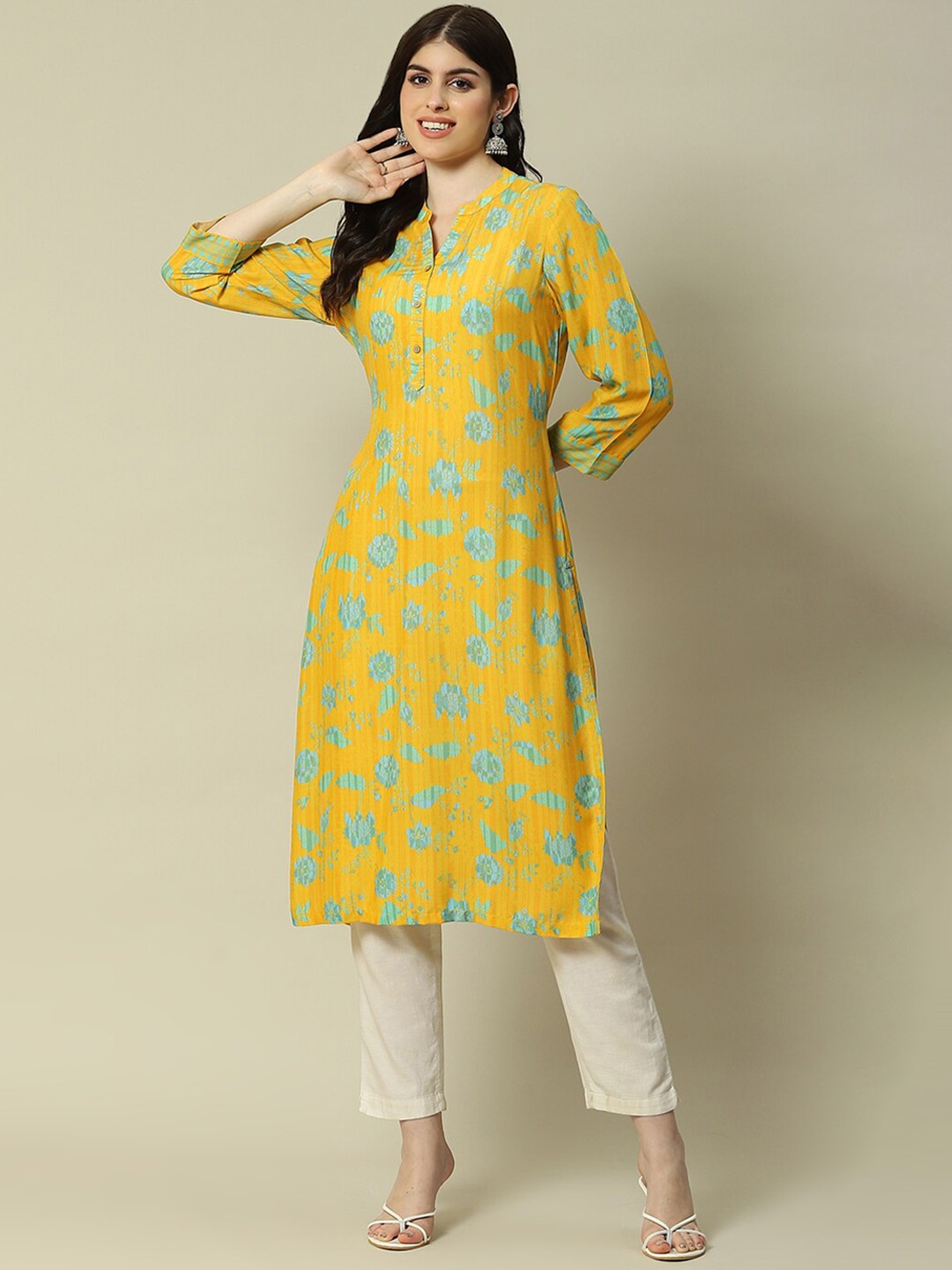 

Rangriti Abstract Printed Mandarin Collar Straight Kurta, Mustard