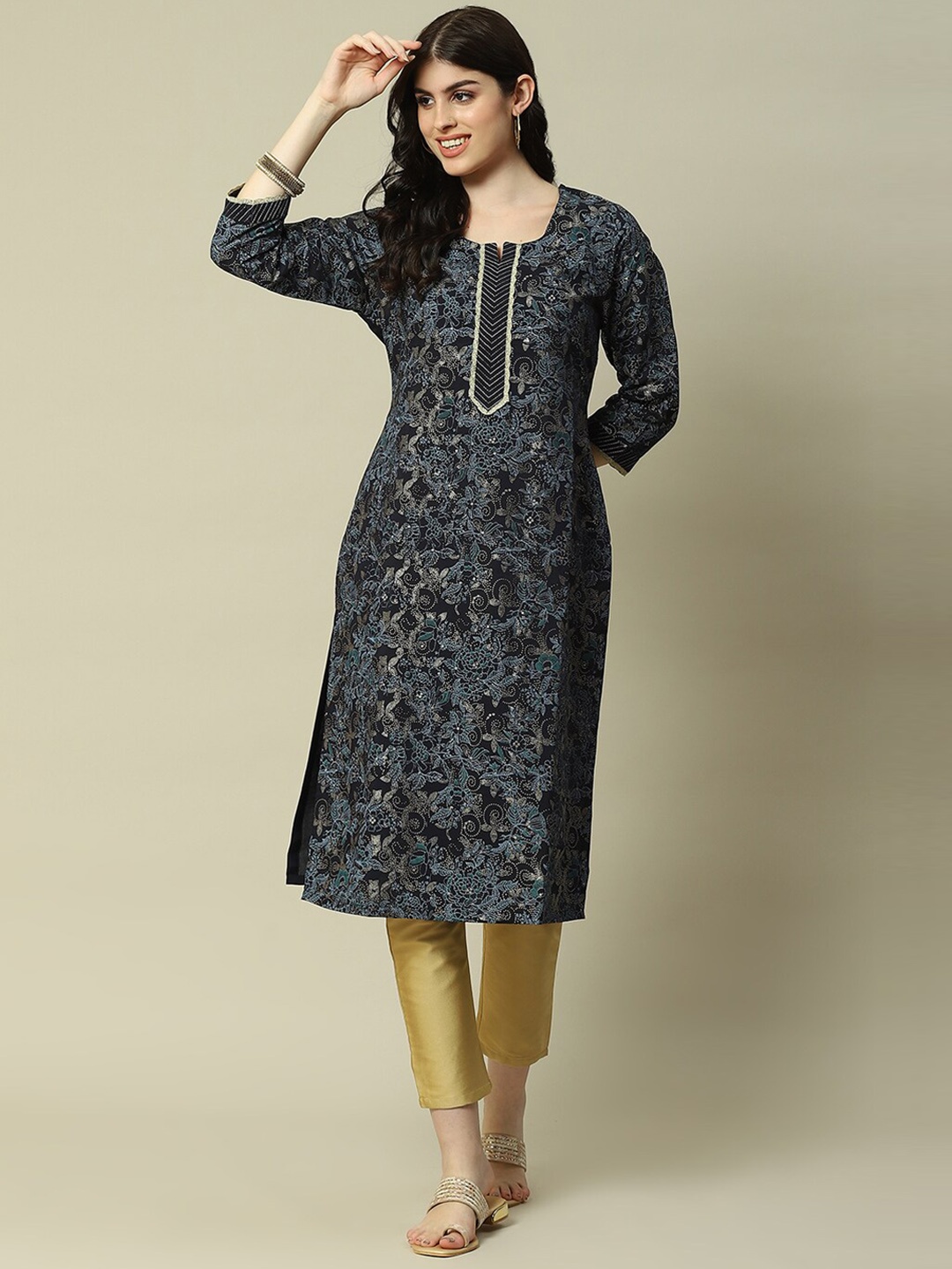 

Rangriti Floral Printed Round Neck Kurta, Blue