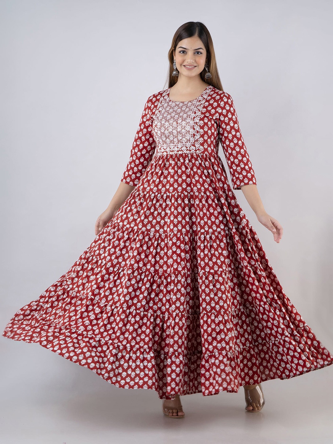 

Mizaz Floral Embroidered Sequined Anarkali Cotton Kurta, Maroon