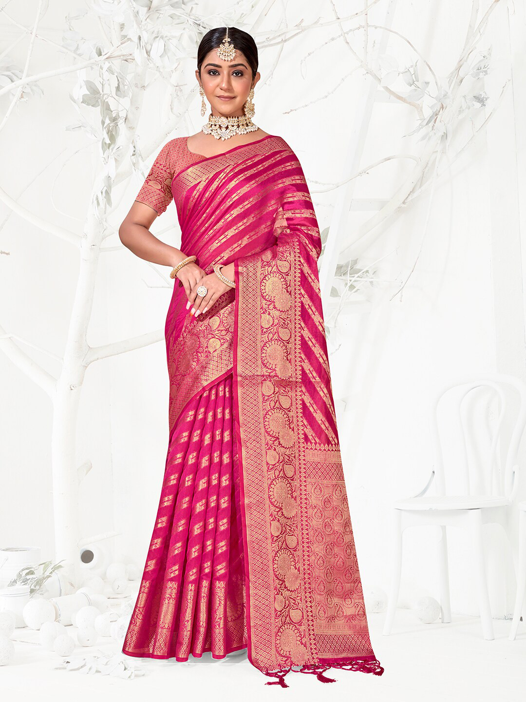 

Anouk Ethnic Motifs Woven Design Zari Organza Saree, Pink