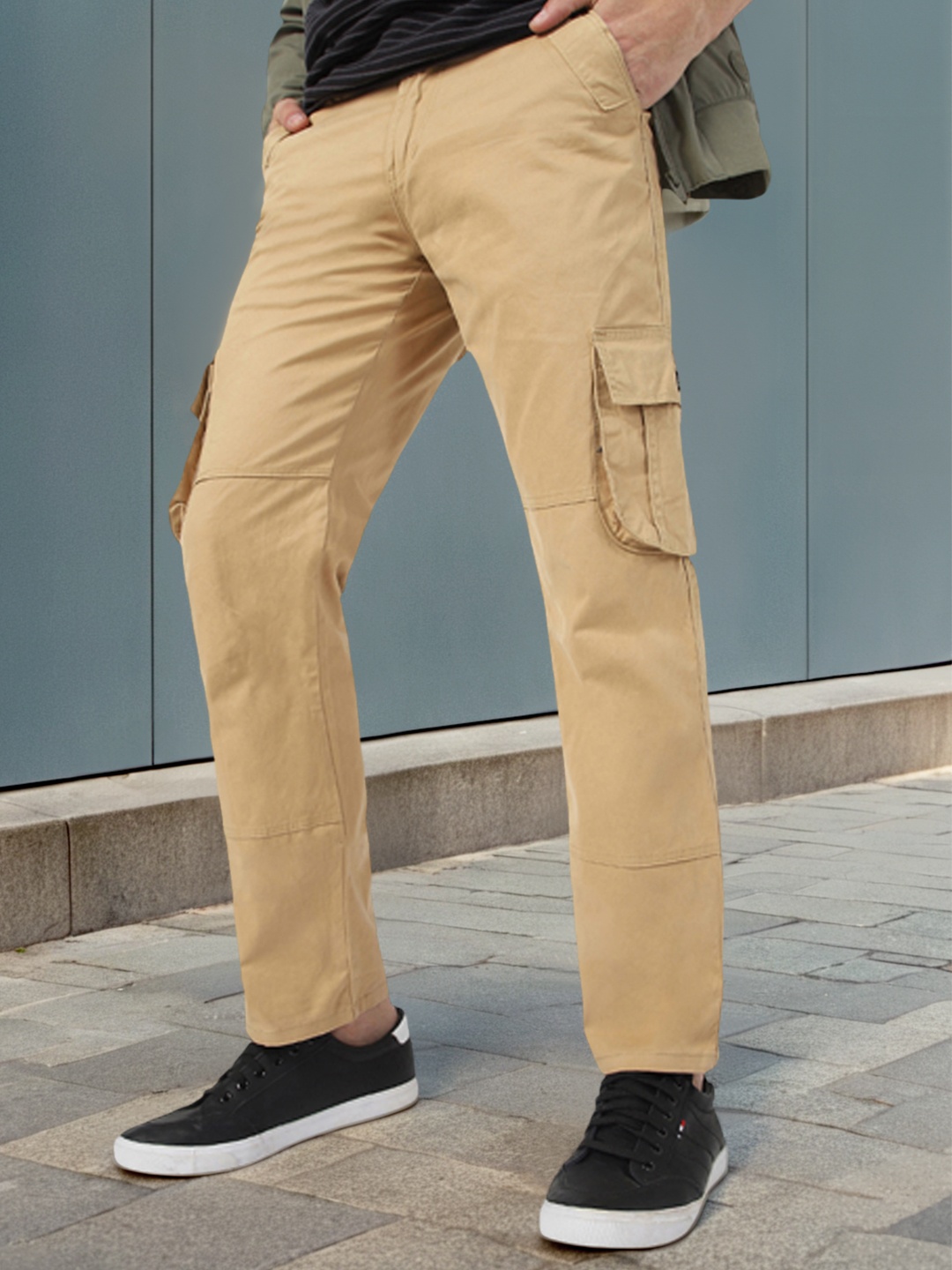 

Urbano Fashion Men Mid-Rise Cargos Trousers, Beige