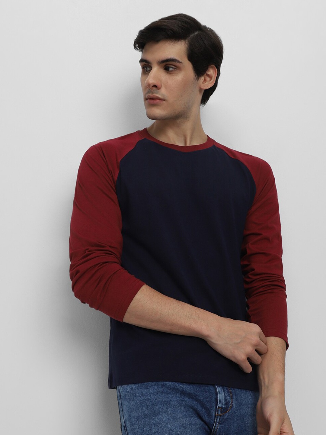 

Dennis Lingo Colourblocked Round Neck Pure Cotton T-shirt, Navy blue