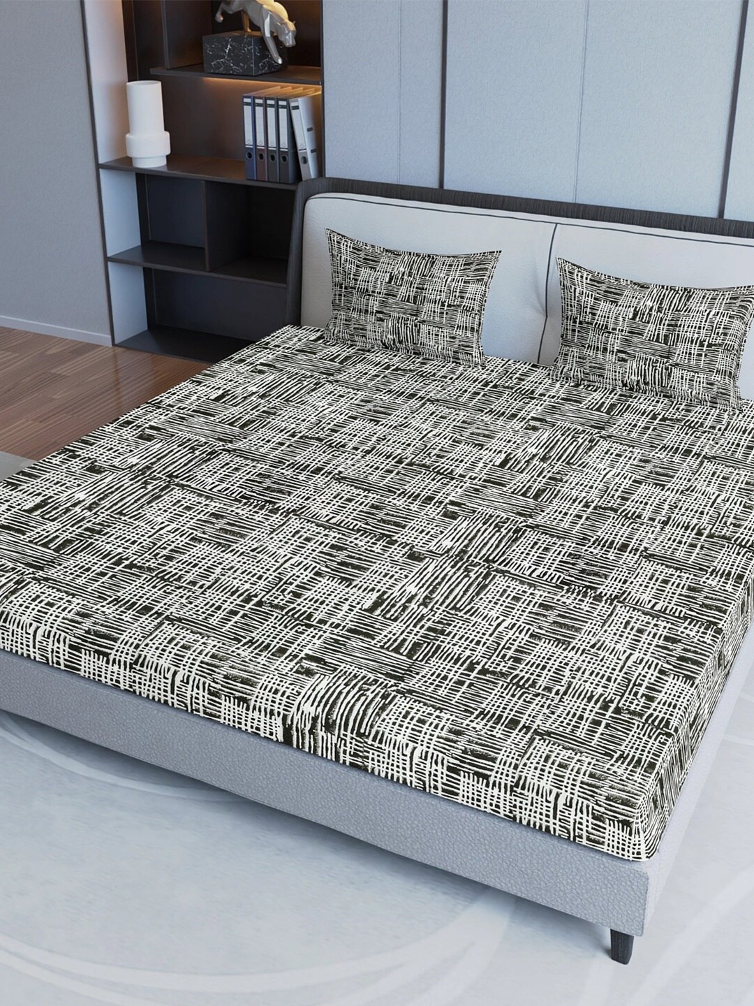 

Sangria Black Printed 200 GSM Pure Cotton King Bedsheet & 2 Pillow Covers