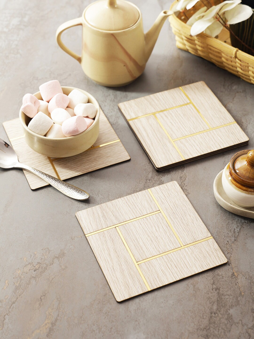 

eyda 6-Pcs Beige Wooden Coasters