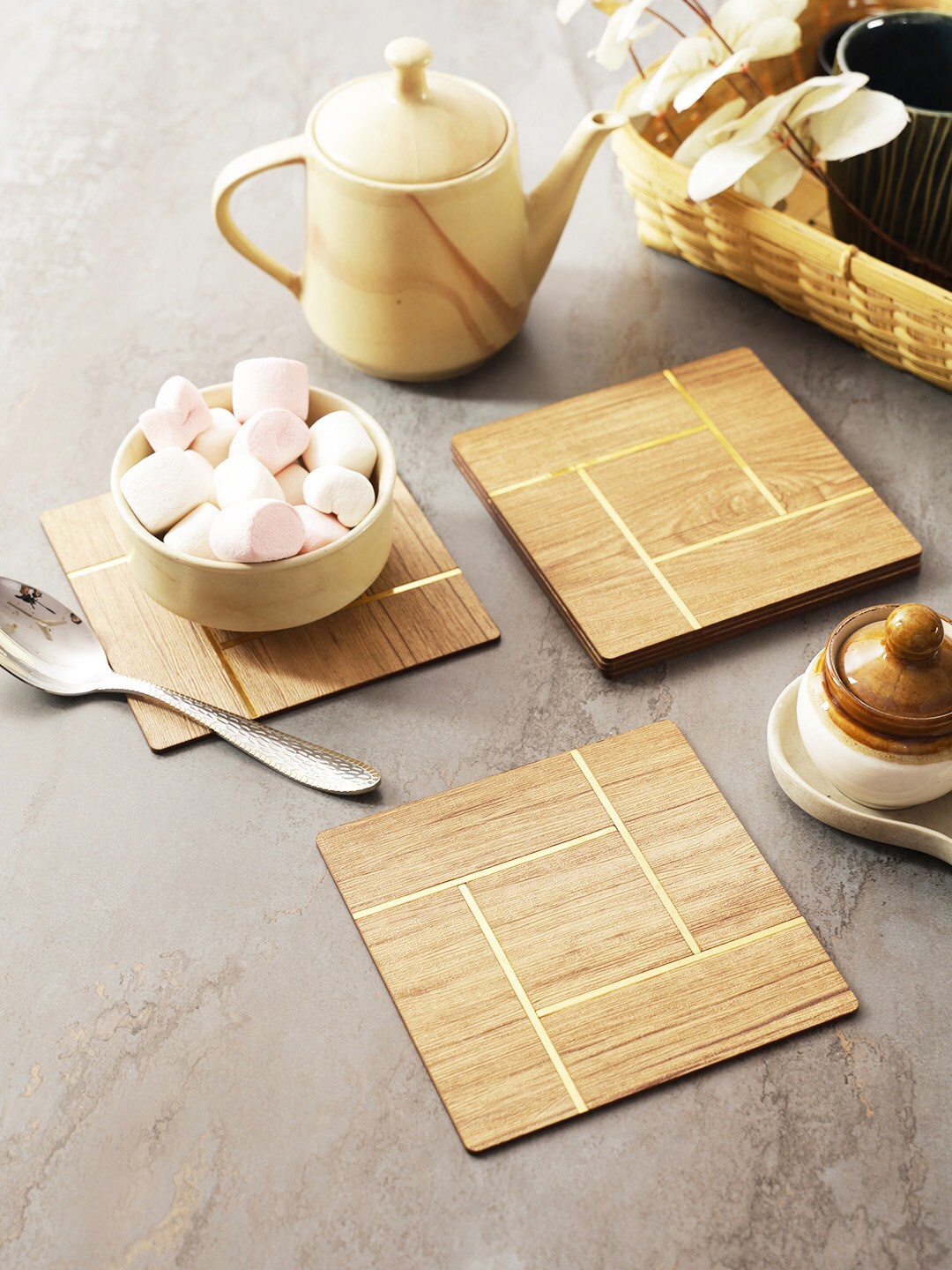 

eyda Beige 6-Pieces Square Wooden Coasters