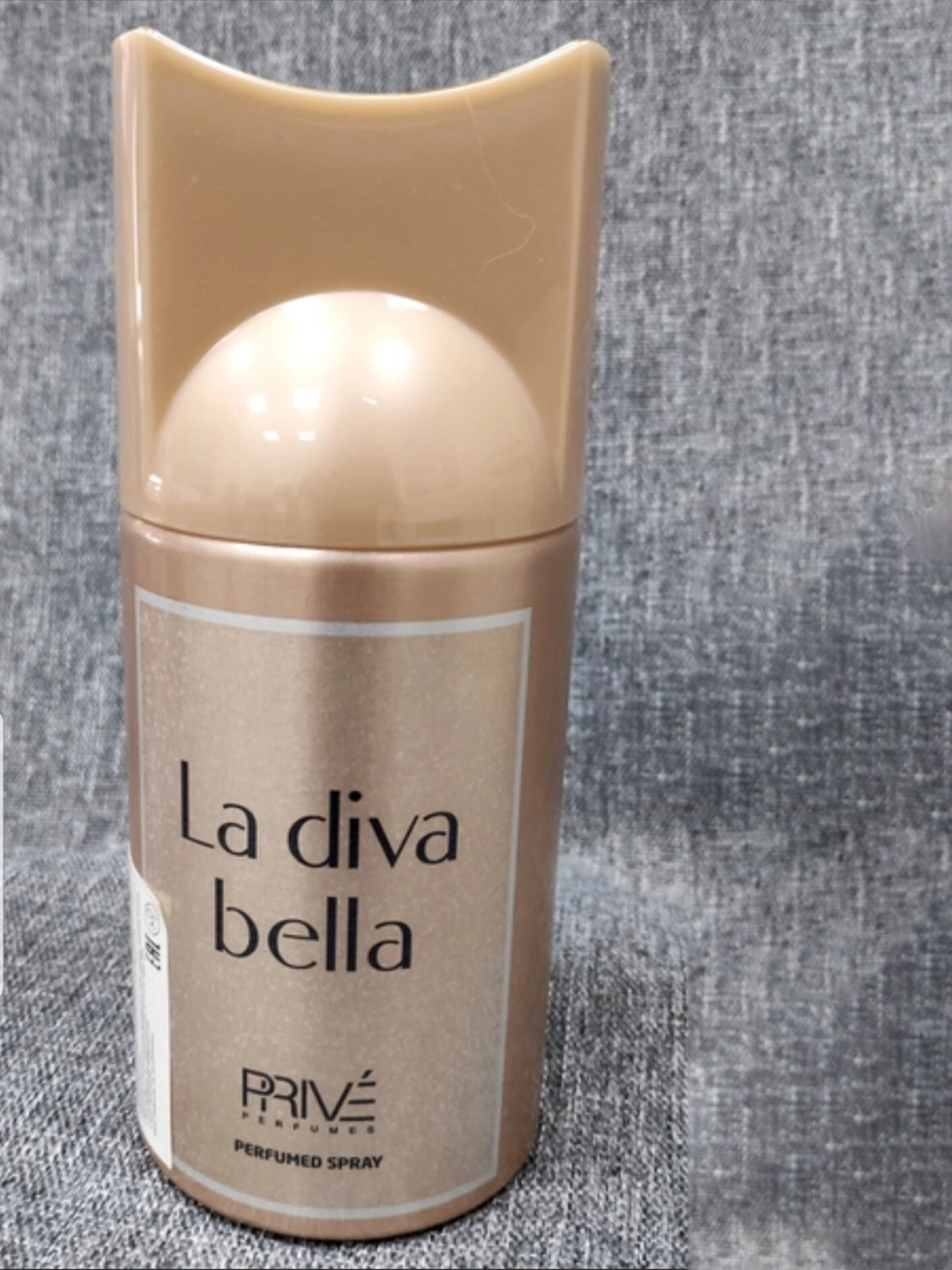 

Emper Prive Women La Diva Bella Perfumed Spray Deordrant-250ml-350gms, Transparent