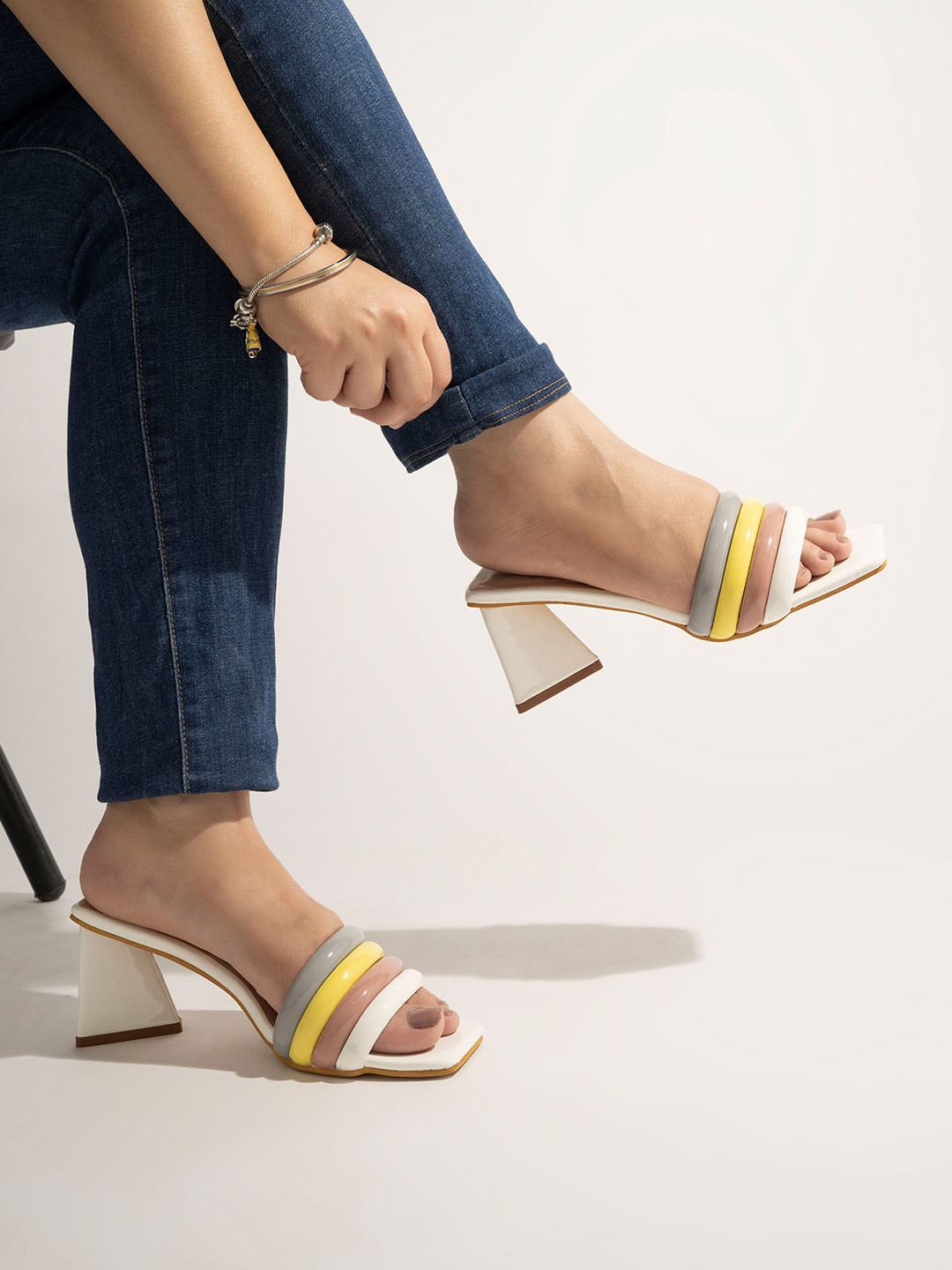 

Shoetopia Girls Square Toe Block Heels, White