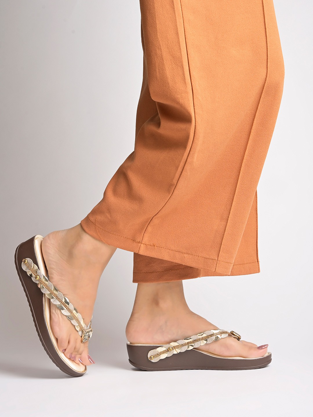 

Shoetopia Girls Embellished Wedge Heels, Gold