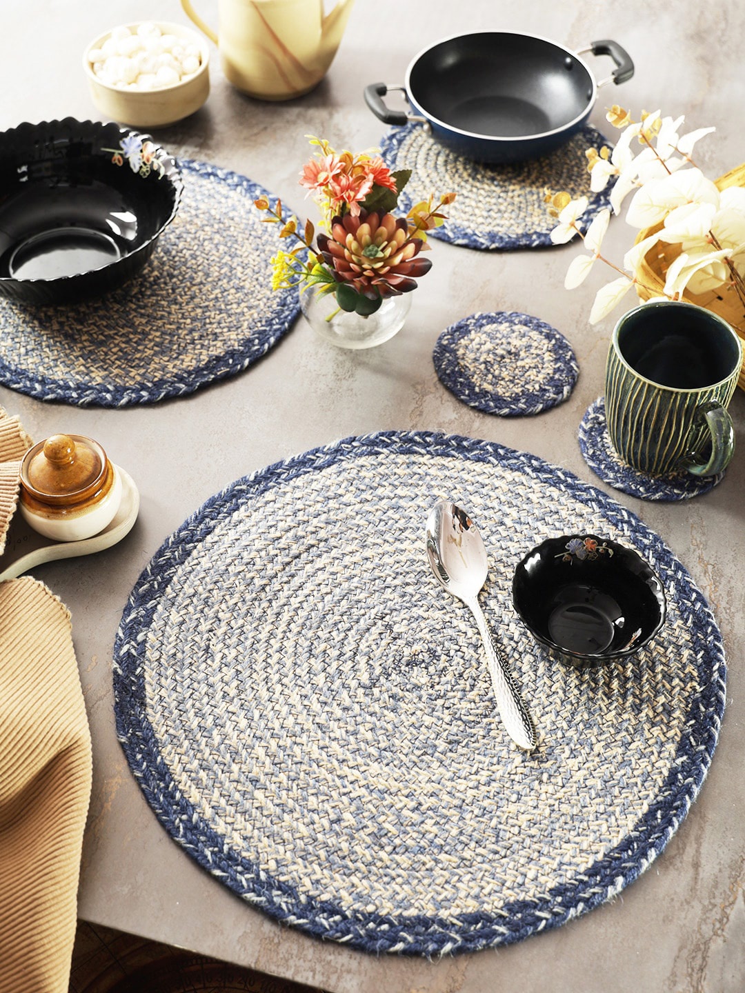 

eyda Blue & Beige 6 Pieces Woven Design Jute Table Placemats