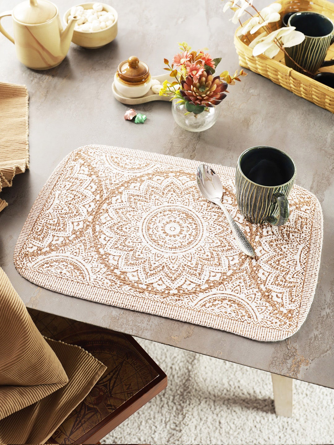 

eyda Off-white & Brown 6 Pieces Printed Cotton Table Placemats