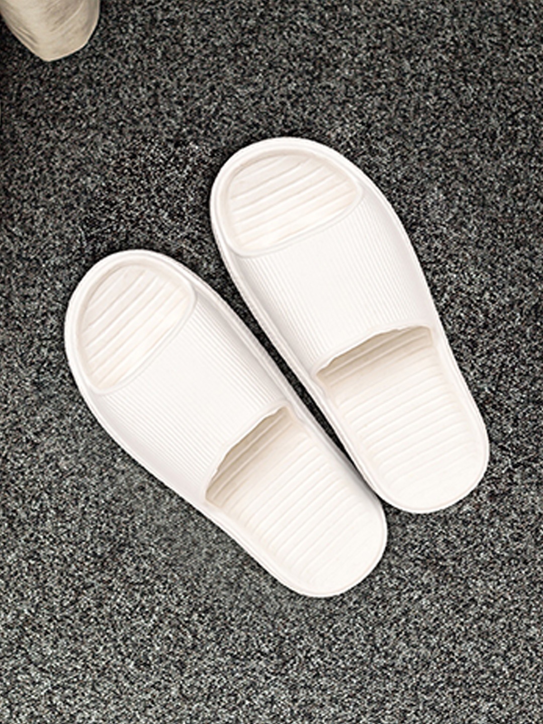 

TPENT Men Sliders Flip Flops, White