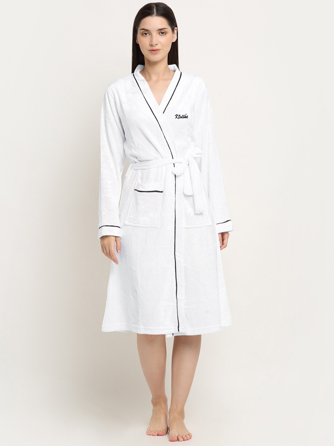 

KLOTTHE Woolen Bath Robe With Belt, White