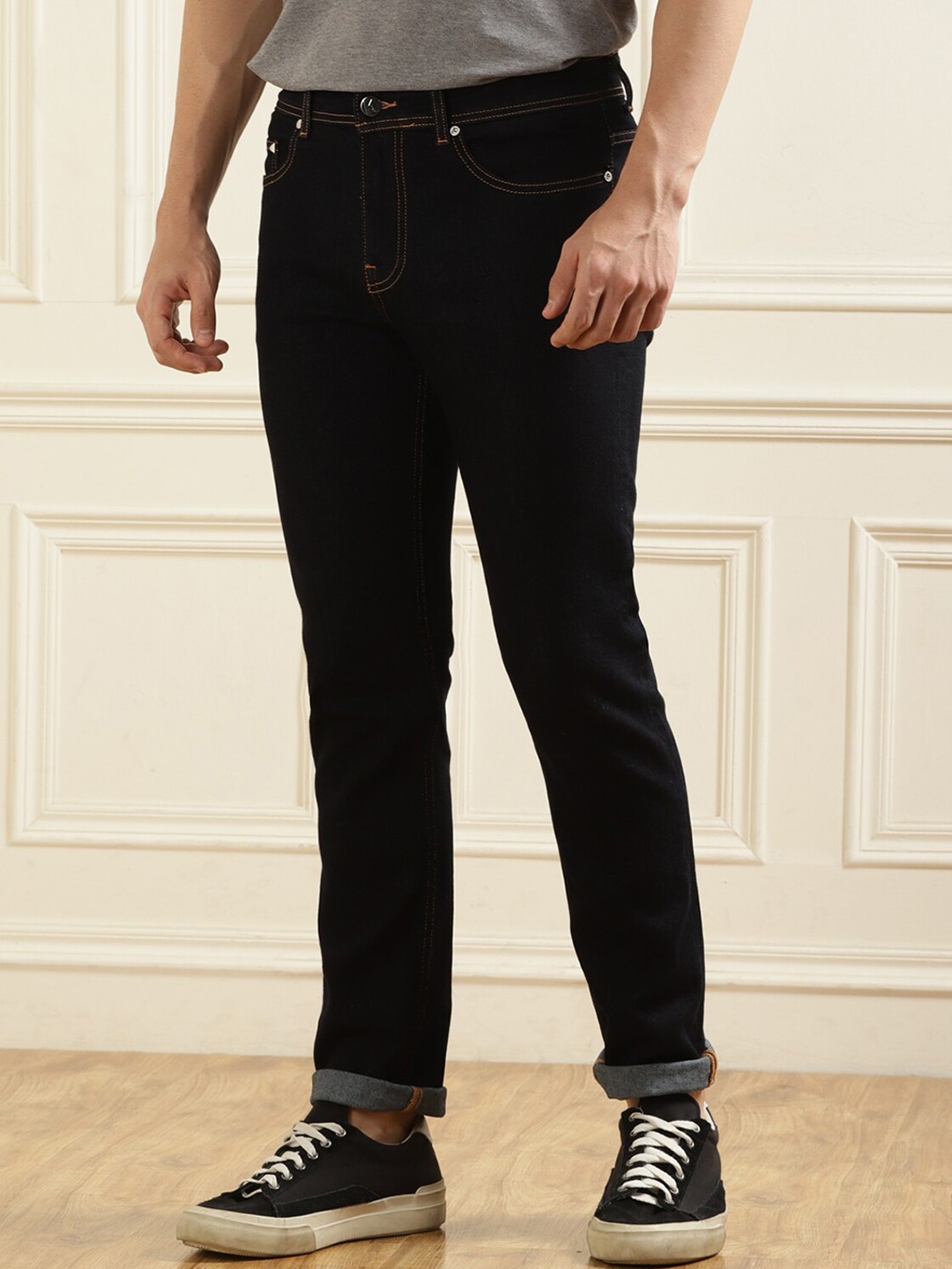 

Karl Lagerfeld Men Mid-Rise Clean Look Cotton Jeans, Blue