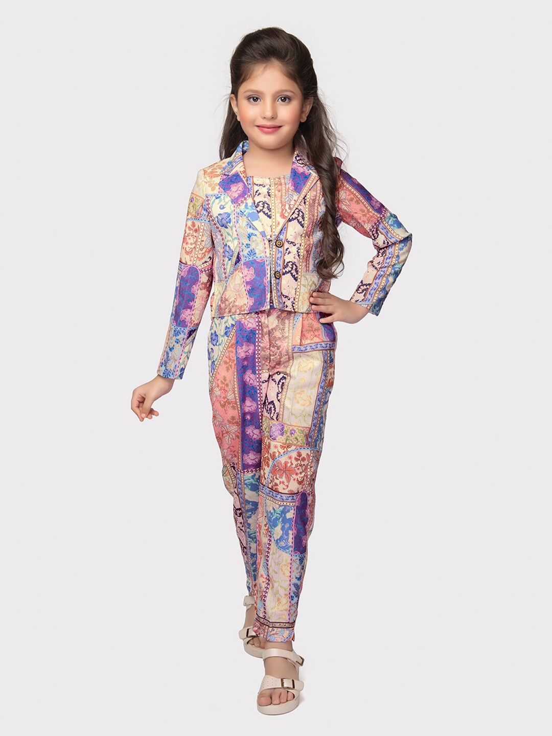 

Tiny Baby Girls Ethnic Motifs Printed Top With Trousers & Jacket, Peach
