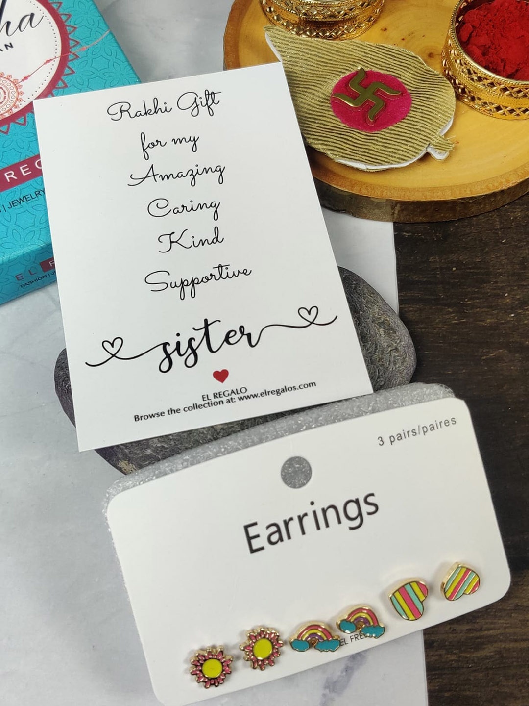 

EL REGALO Contemporary Studs Earrings, Gold