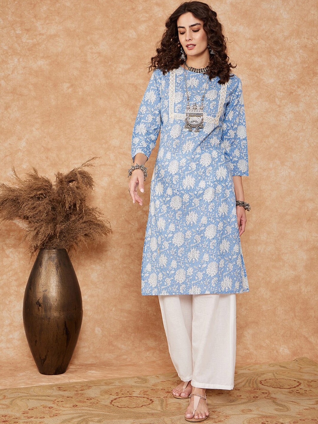 

InWeave Floral Printed Laced Cotton Straight Kurta, Blue