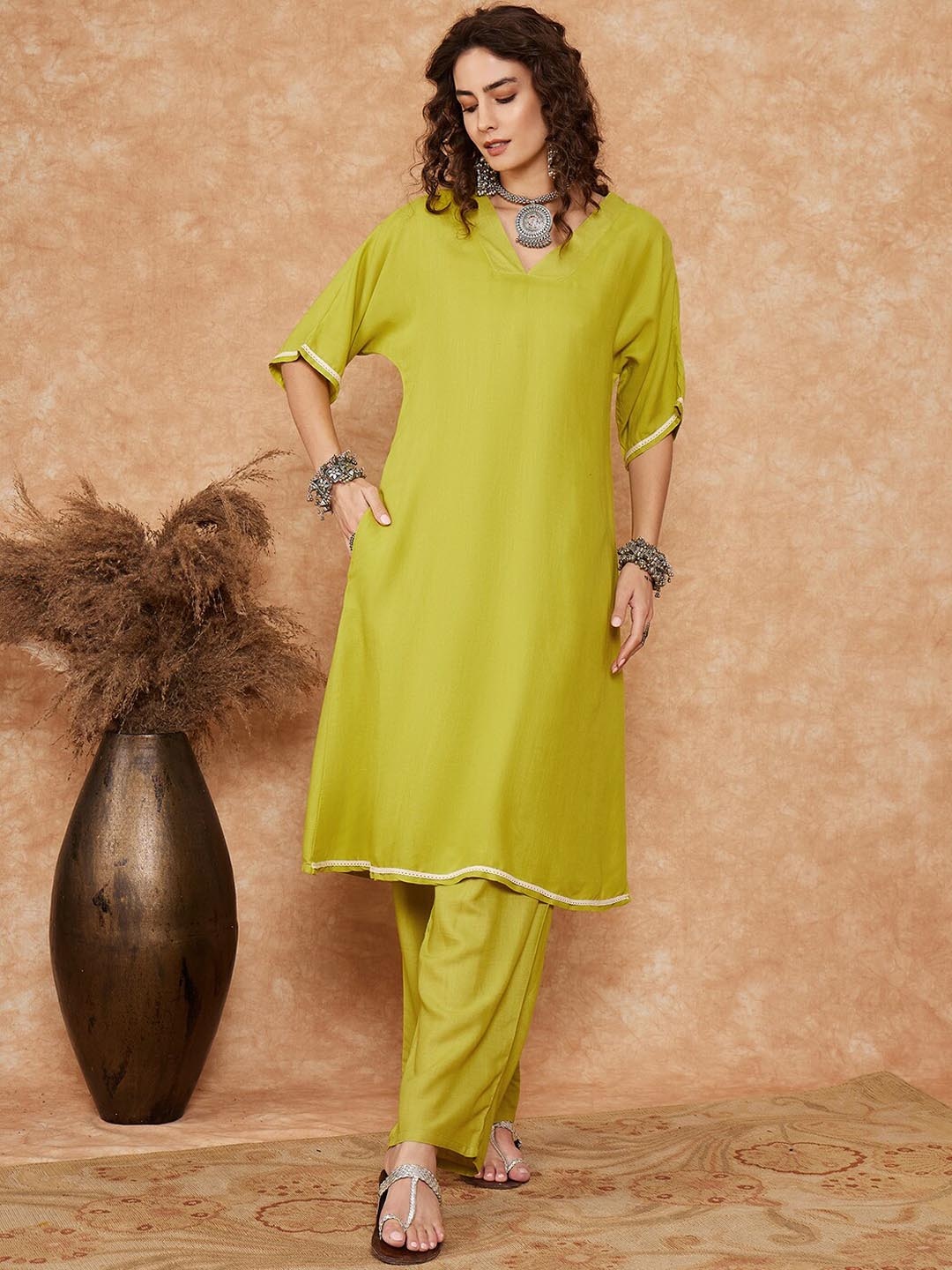 

InWeave V-Neck Gotta Patti Regular Kurta with Palazzos, Green