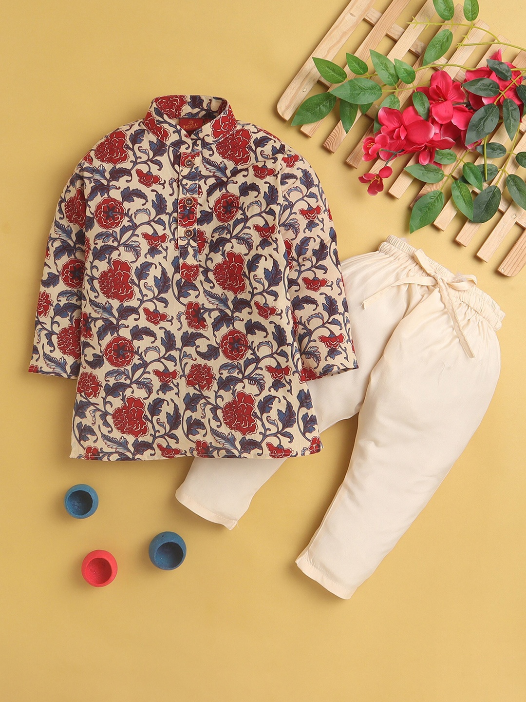 

BAESD Boys Floral Printed Mandarin Collar Kurta With Pyjamas, Cream