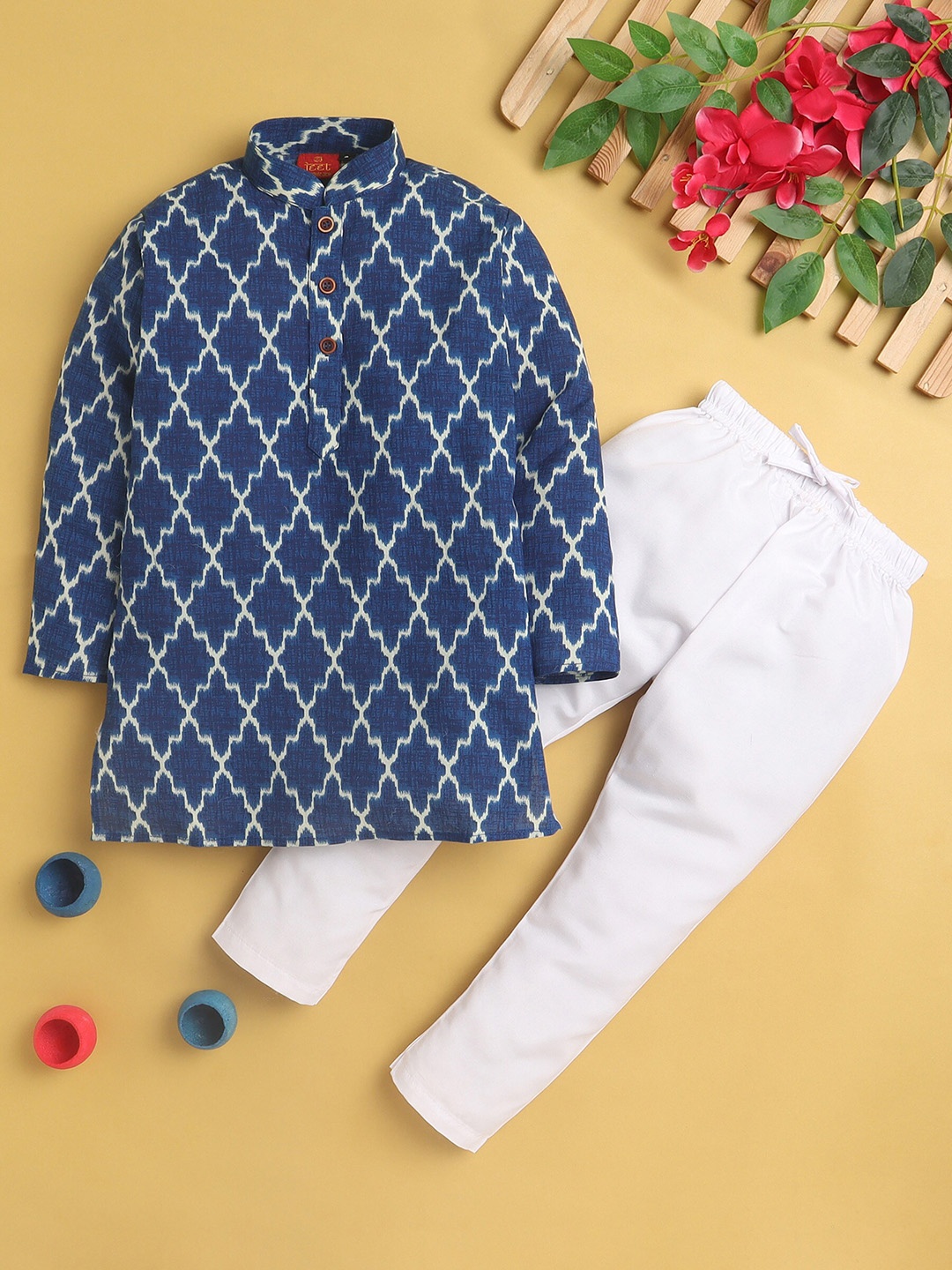 

BAESD Boys Geometric Printed Kurta With Pyjamas, Navy blue