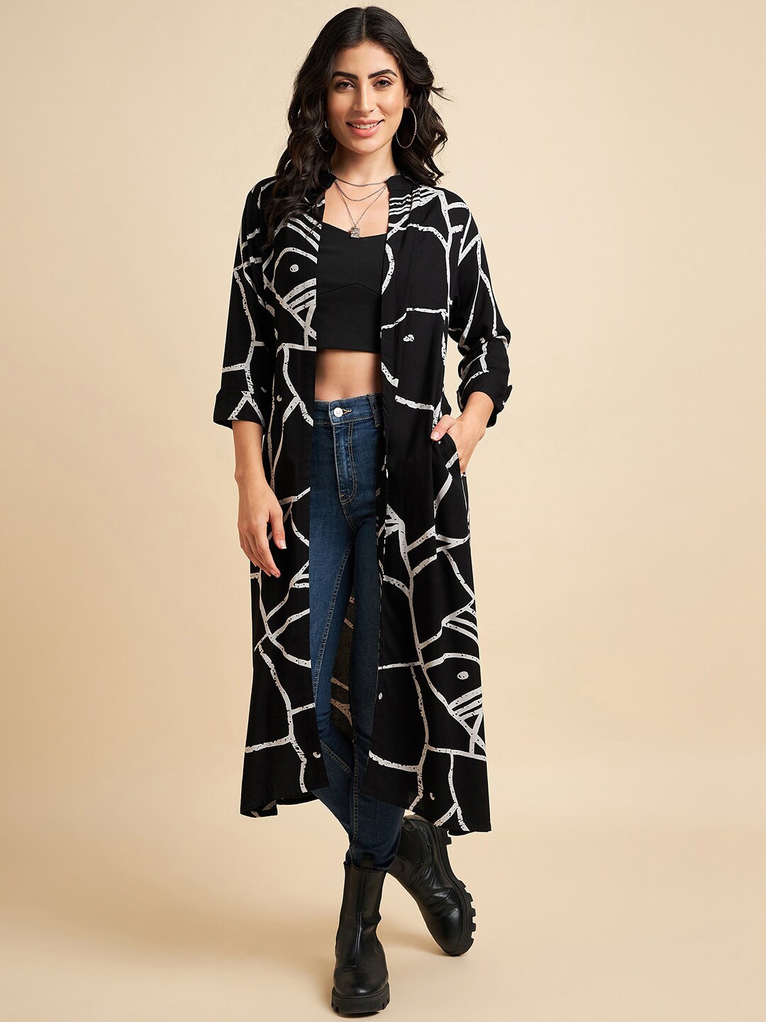 

Azira Abstract Printed Longline Shrug, Black