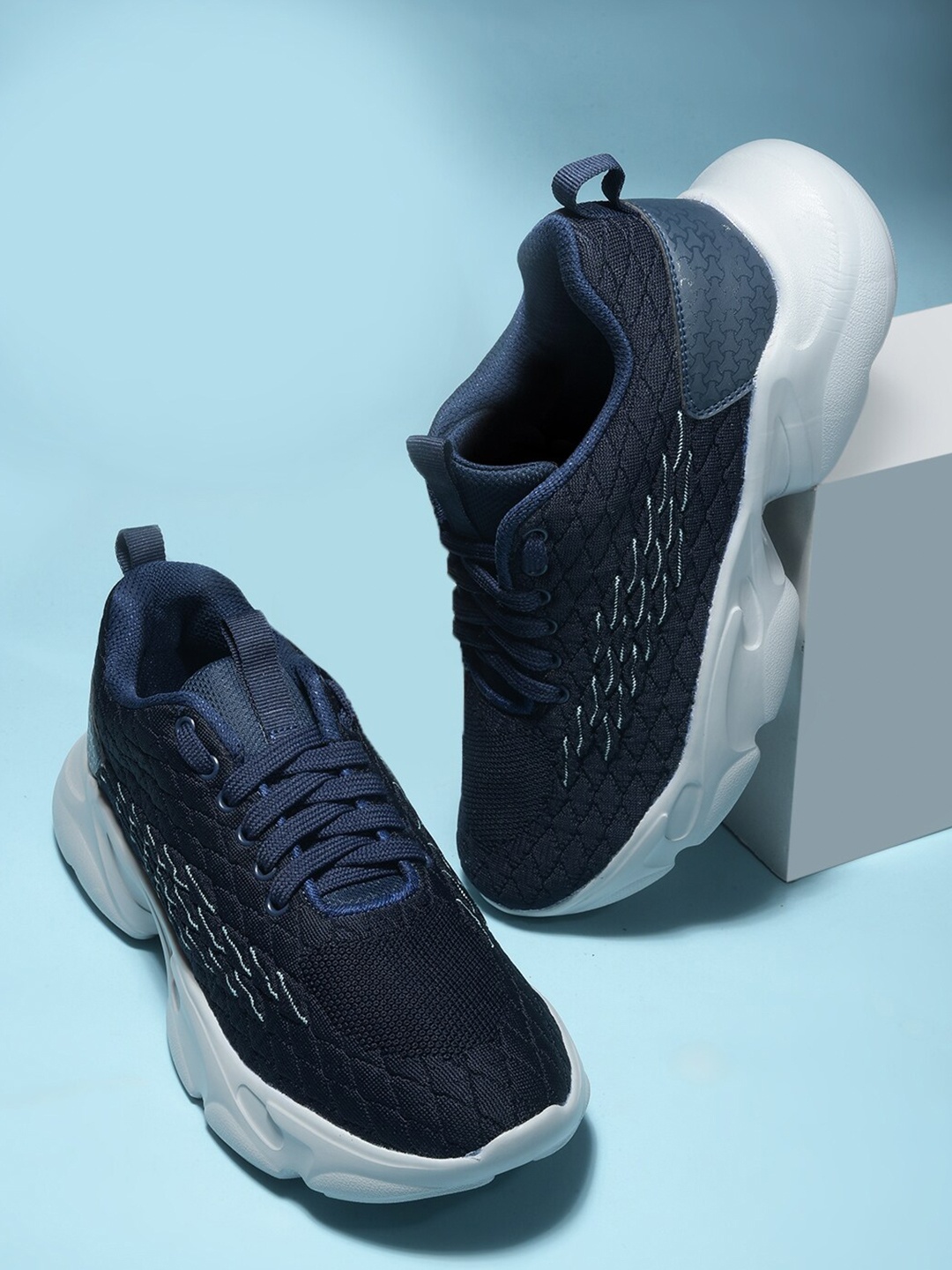 

Liberty Men Lace-Up Running Shoes, Navy blue