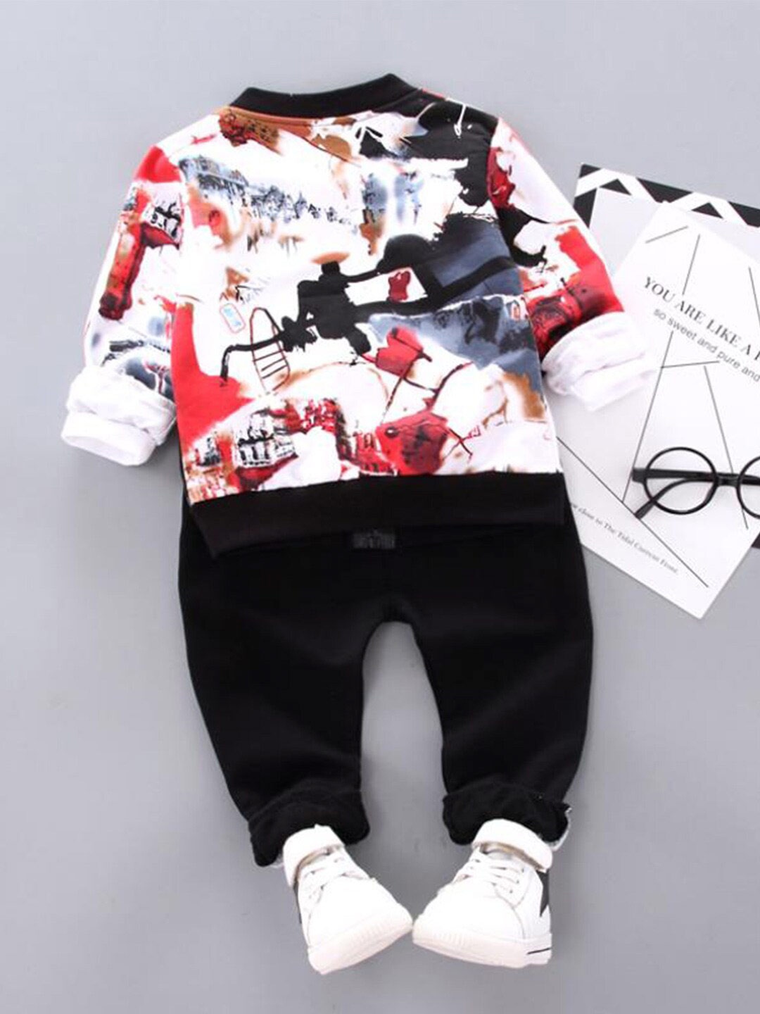 

Bold N Elegant Unisex Kids T-Shirt & Jogger With Jacket, White