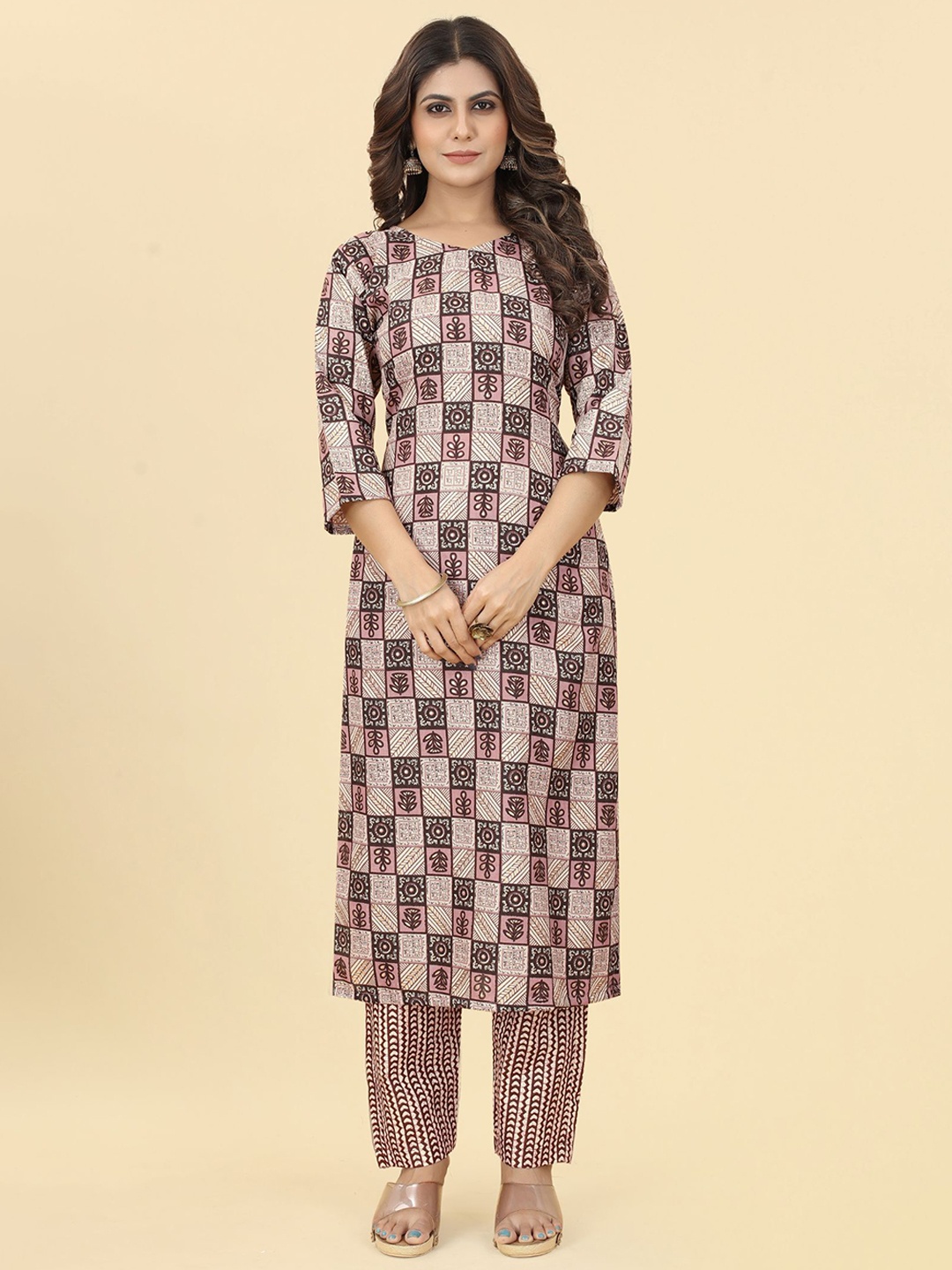 

EVERMORE Ethnic Motifs Printed Straight Kurta With Trousers, Peach