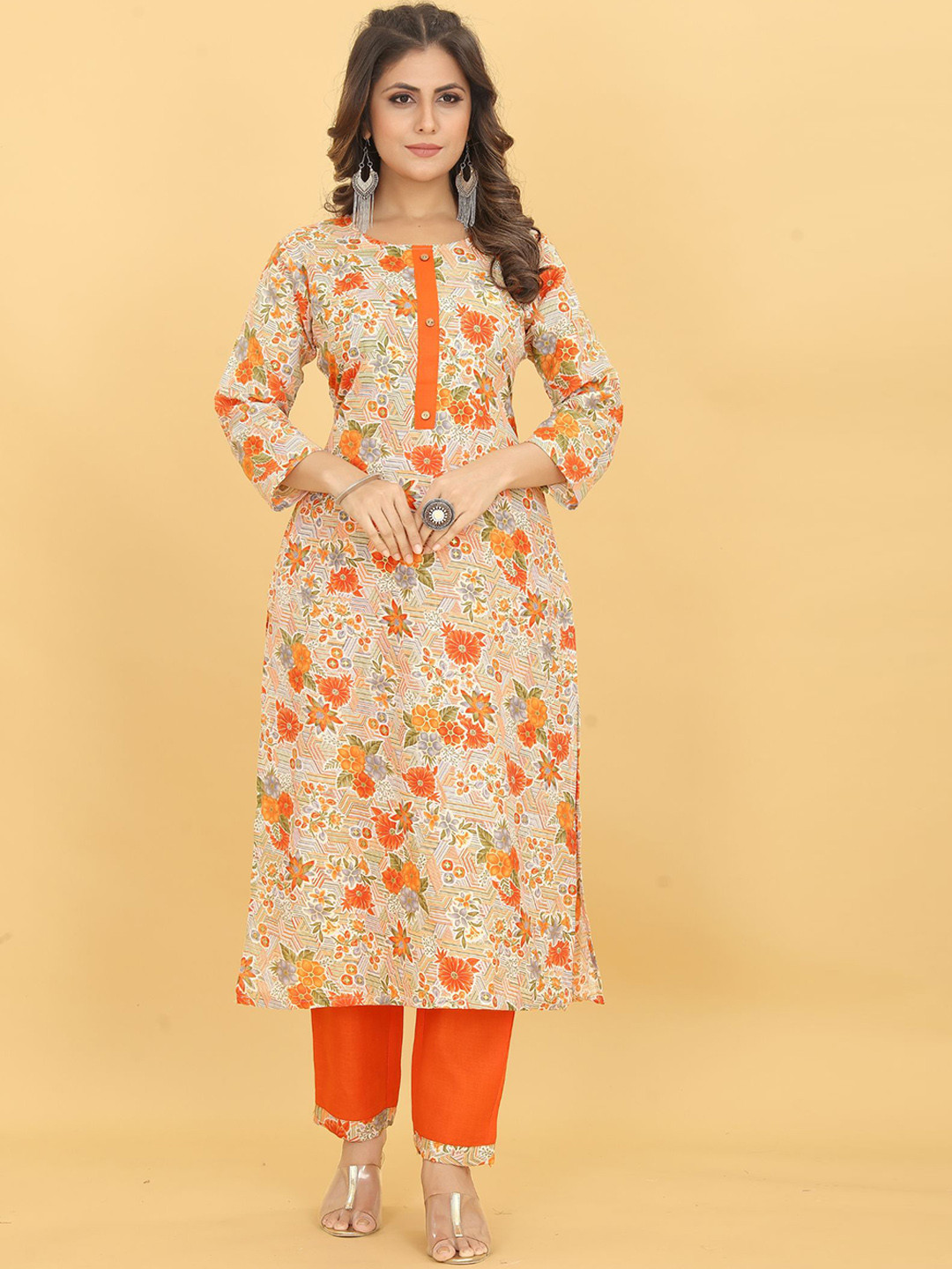 

EVERMORE Floral Printed Regular Kurta With Trousers, Orange