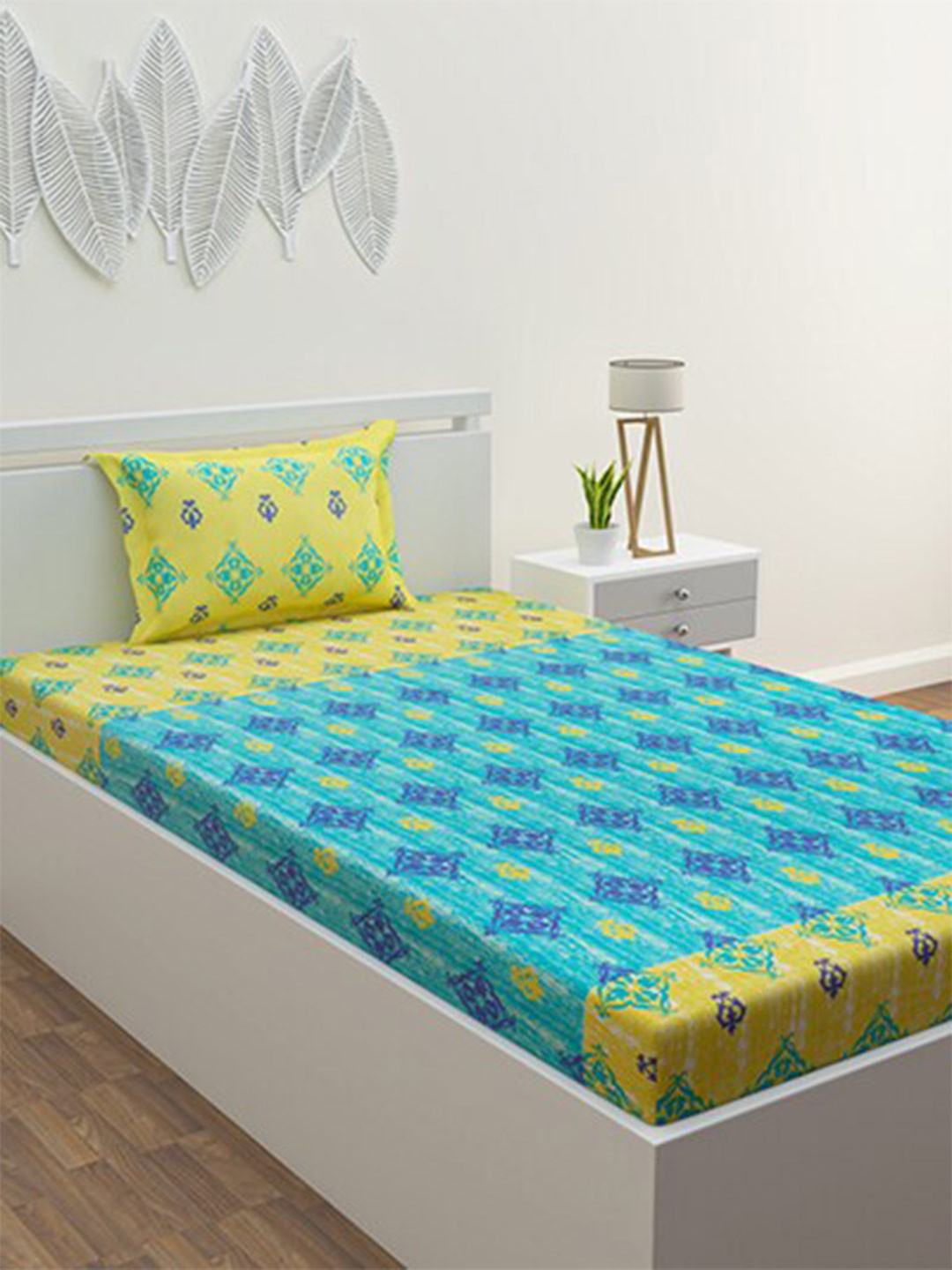 

HERE&NOW Epic Blue & Yellow Geometric Cotton 120 TC Single Bedsheet with 1 Pillow Cover