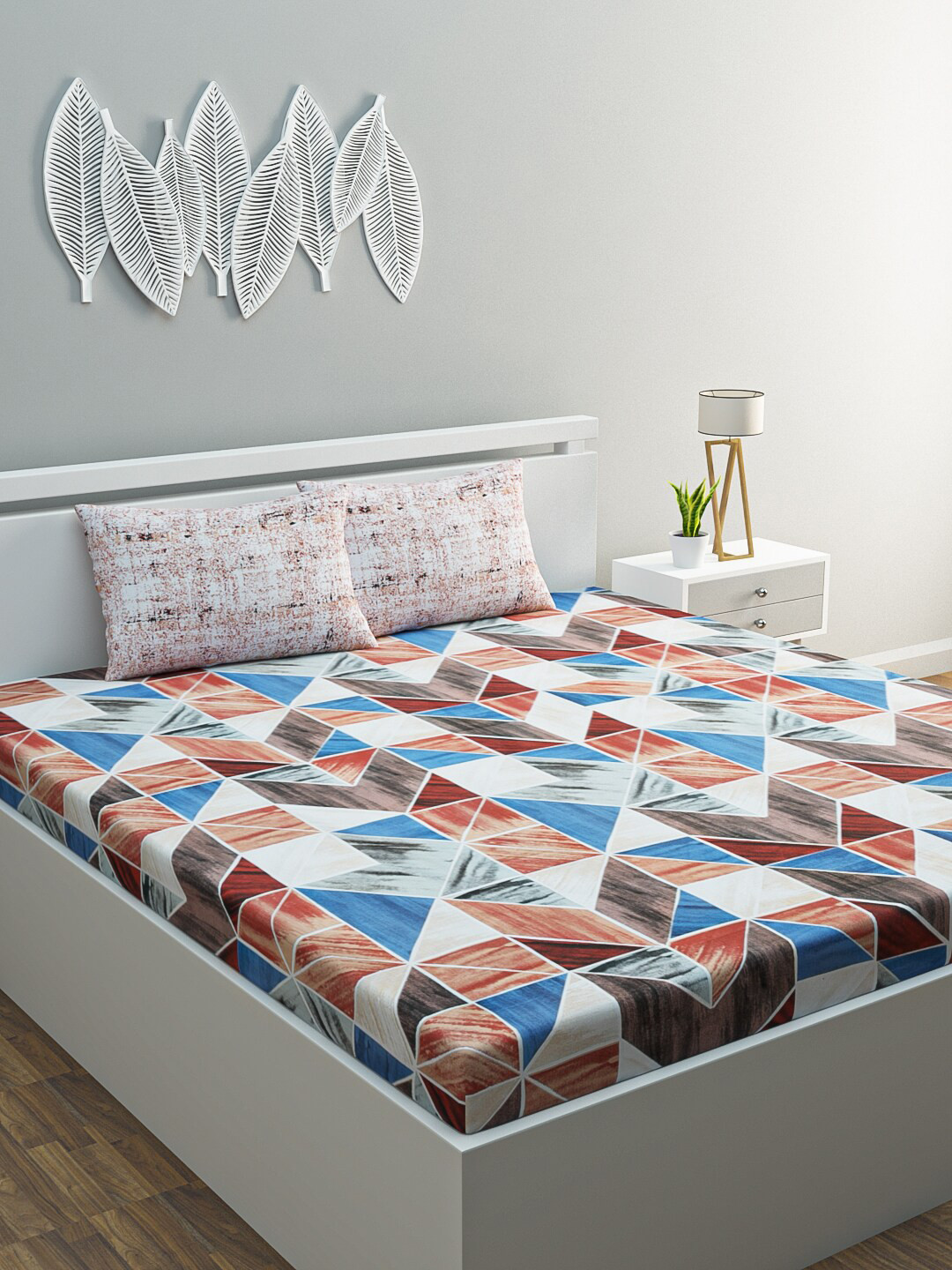 

HERE&NOW White Red Geometric Cotton 120 TC Queen Bedsheet With 2 Pillow Covers
