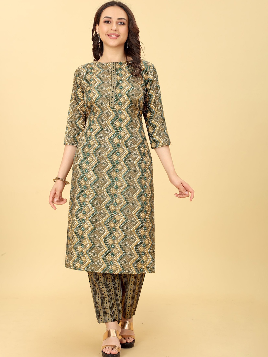 

EVERMORE Geometric Printed Straight Kurta With Trousers, Green