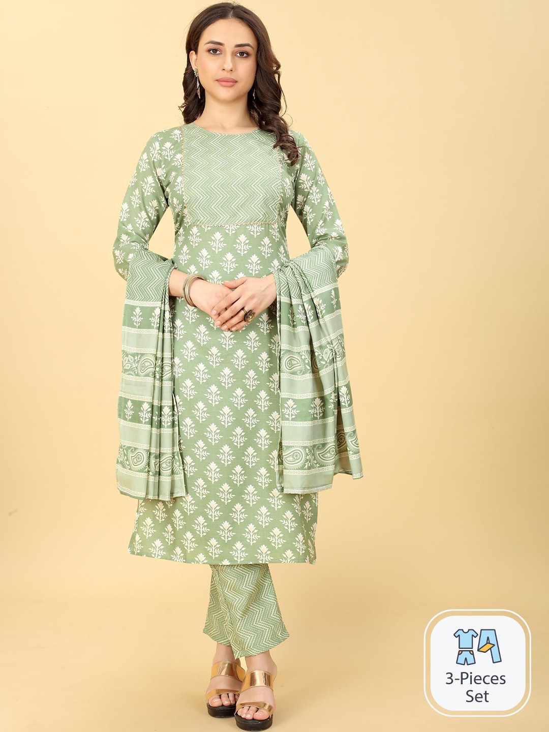 

EVERMORE Ethnic Motifs Printed Regular Straight Kurta & Trousers With Dupatta, Green