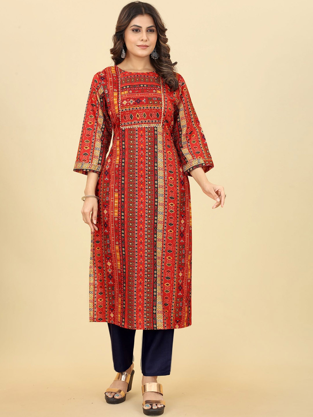 

Bridha Ethnic Motifs Printed Gotta Patti Straight Kurta With Trousers, Red