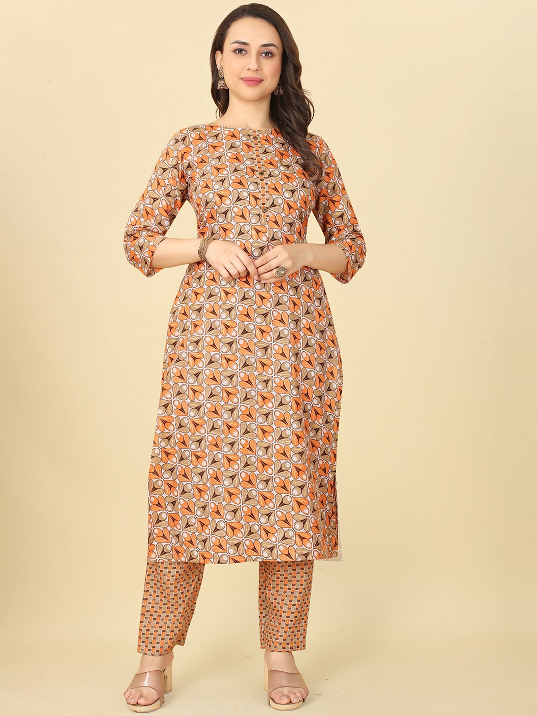 

Bridha Ethnic Motifs Printed Regular Kurta With Trousers, Orange