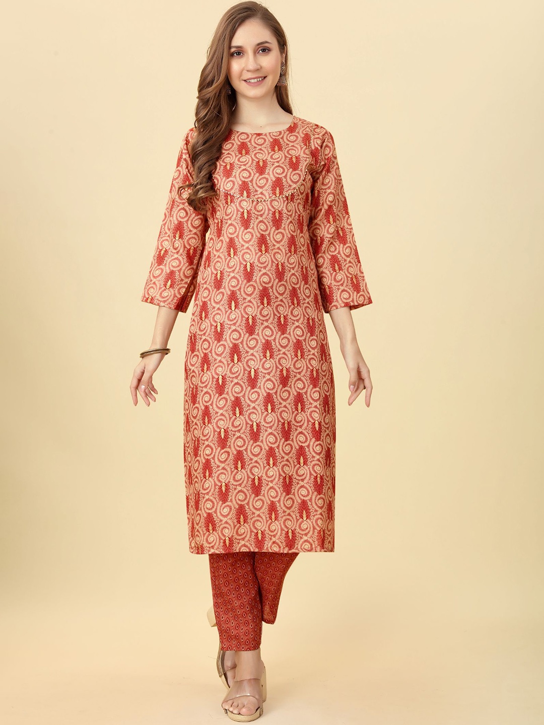 

Bridha Ethnic Motifs Printed Gotta Patti Straight Kurta with Trousers, Peach