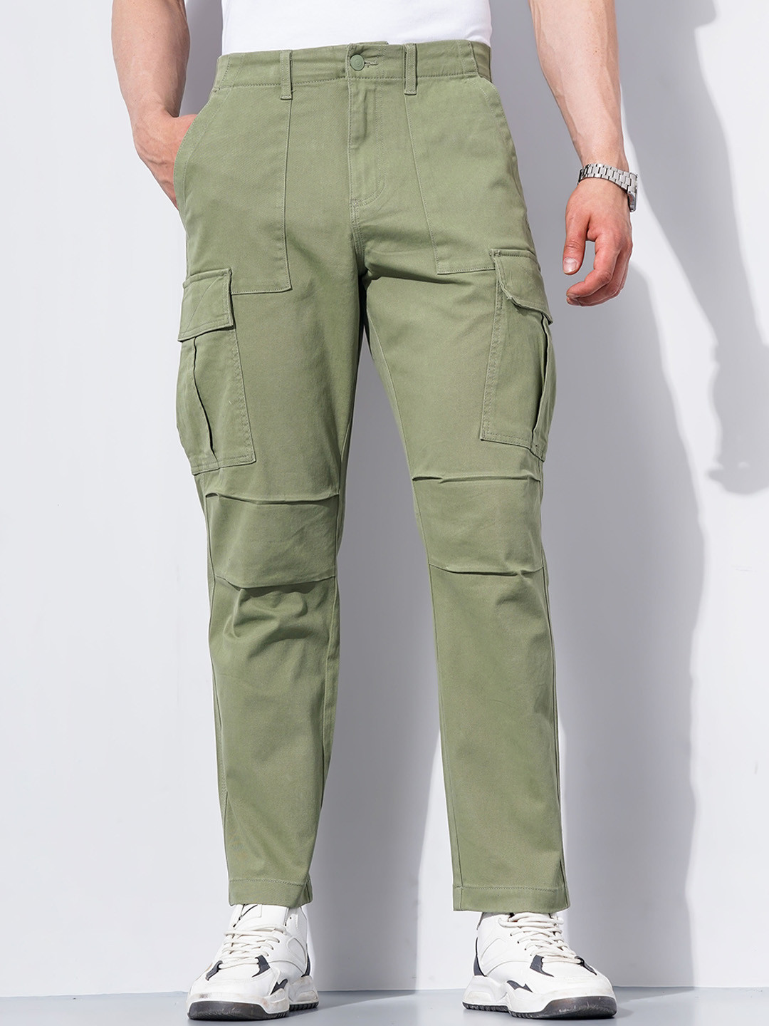 

Celio Men Comfort Cotton Cargos Trousers, Olive