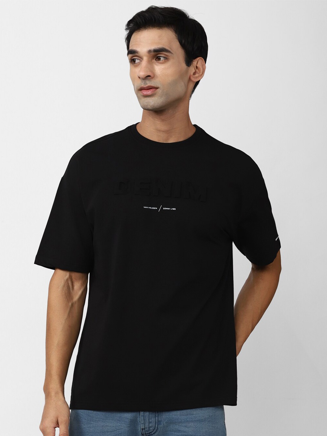 

VAN HEUSEN DENIM LABS Round Neck Cotton T-shirt, Black